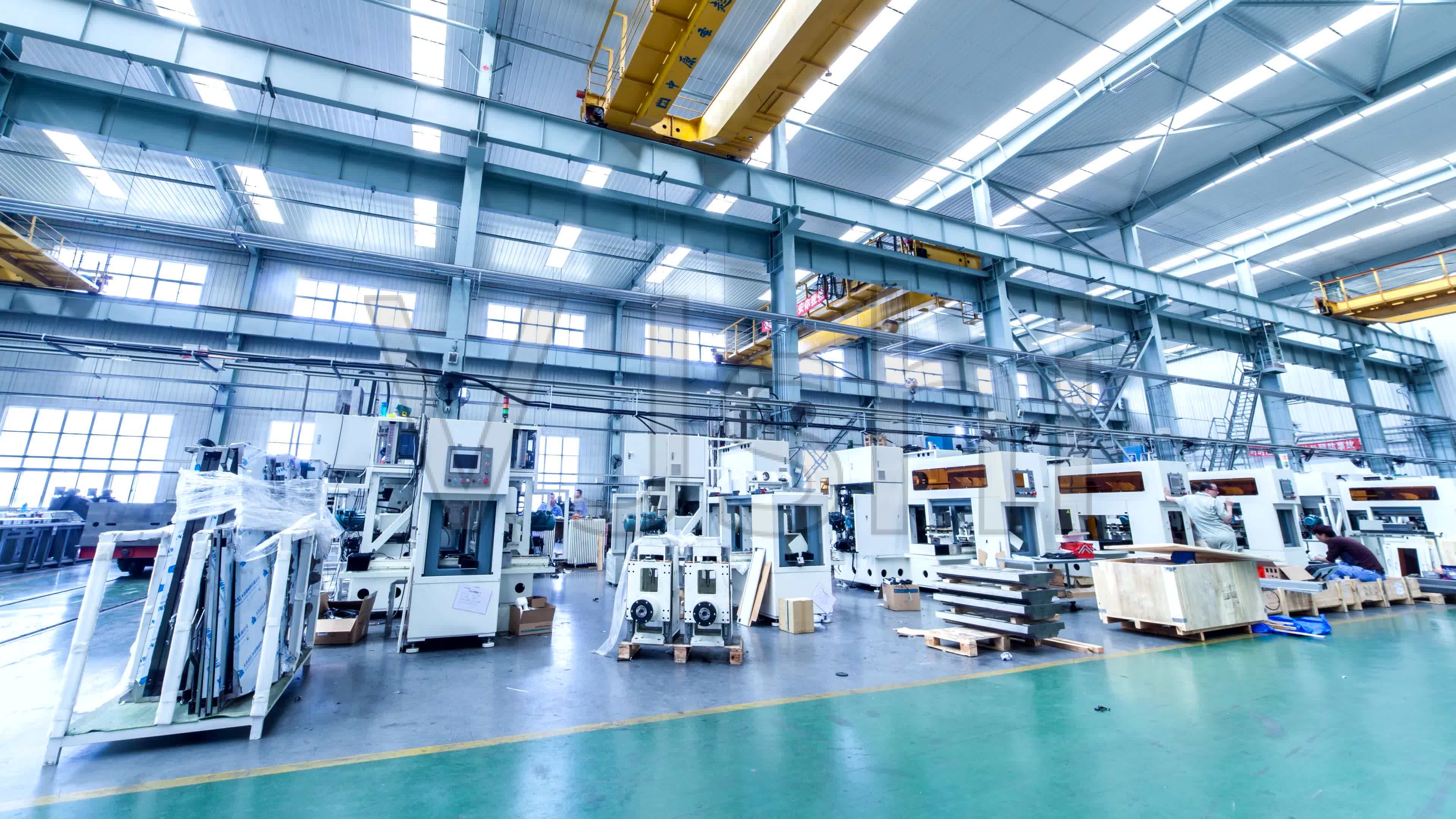 4K工廠工人生產(chǎn)加工車間制造企業(yè)延時攝影_3840X2160_高清視頻素材下載(編號:1784520)_實(shí)拍視頻